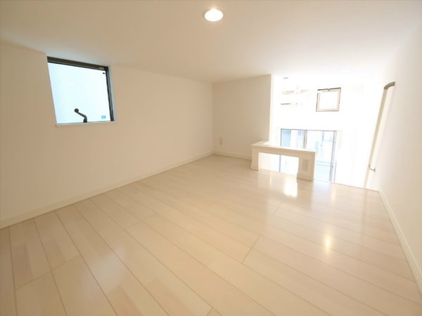 その他部屋・スペース(上段ロフト6帖（収納としてもお部屋としても使えます）)