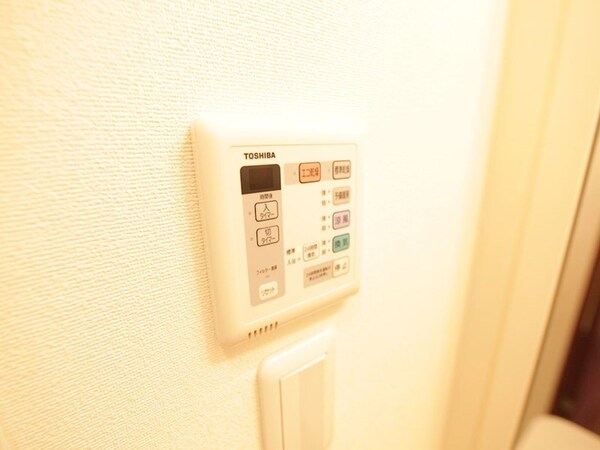 その他設備(浴室暖房乾燥機付き)