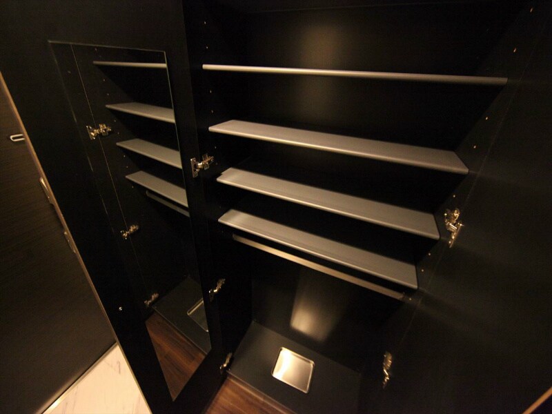 物件内観写真16　(シューズボックス（姿鏡付き）)