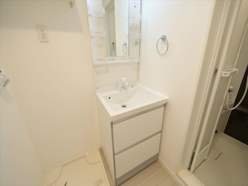 物件内観写真20　(脱衣所　独立洗面台（シャンプードレッサー）洗濯機用意できます)