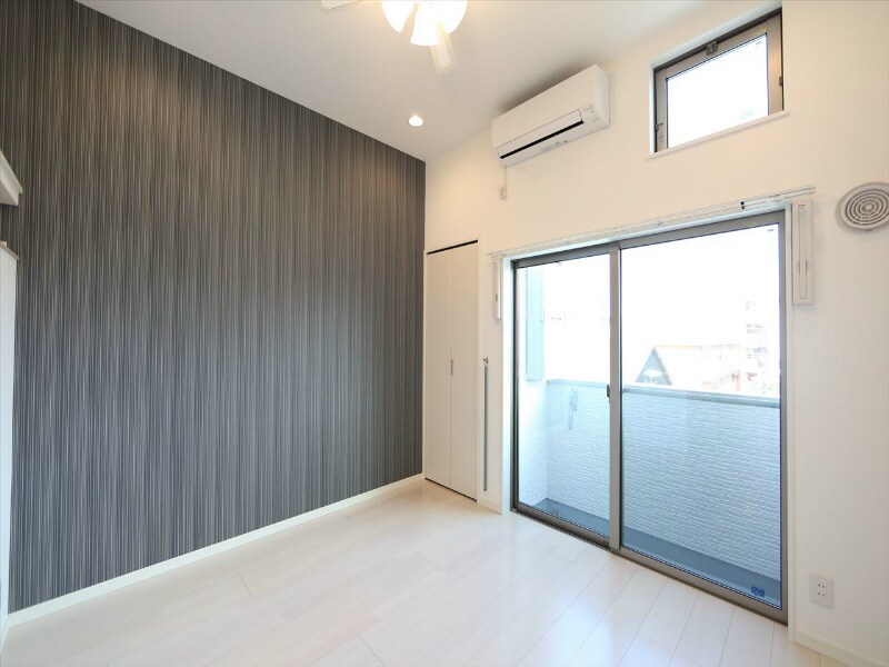 物件内観写真32　(洋室6.3帖　上階ロフト5.7帖（収納としても使用できます）)