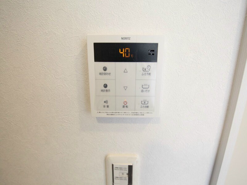 物件内観写真10　(追い焚き機能付　オートバス機能付バスルーム)