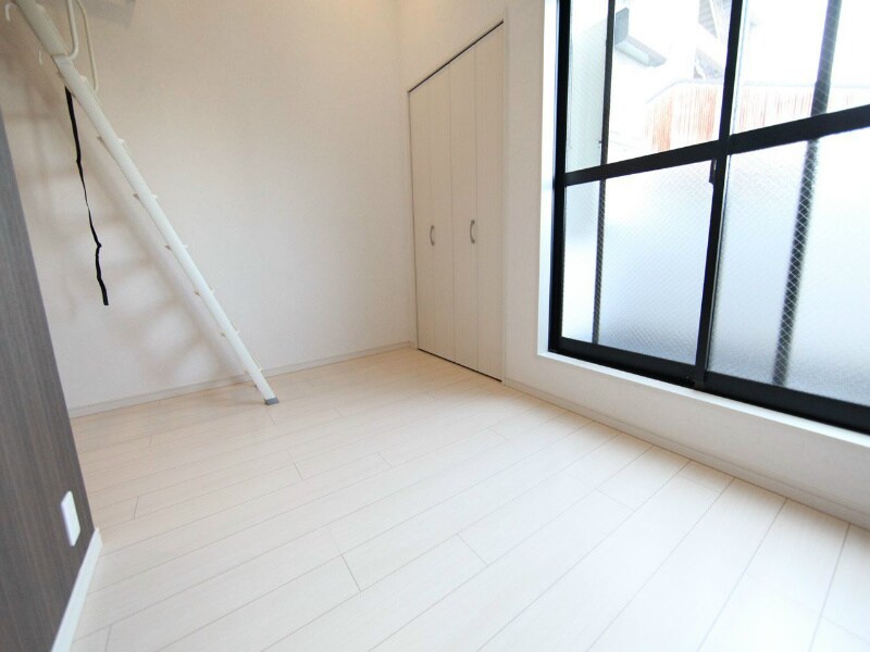 物件内観写真12　(洋室7.5帖　ロフト5.8帖（収納でもお部屋でも使えます）)