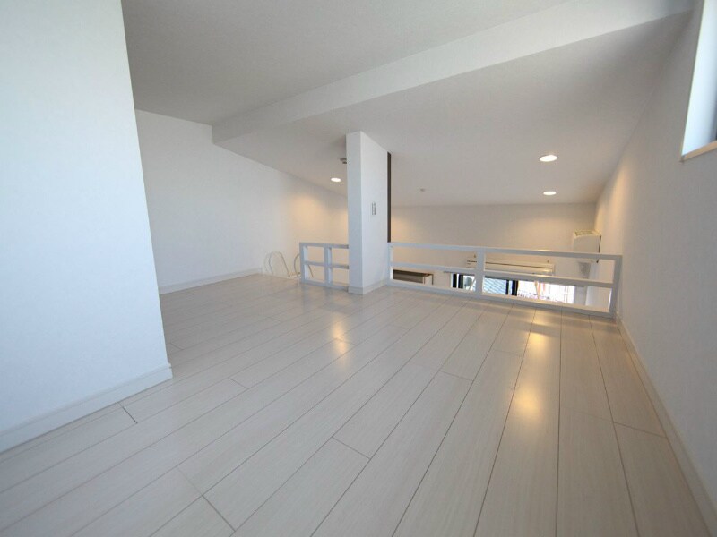 物件内観写真15　(ロフト5.8帖（収納としてもお部屋としても使えます）)