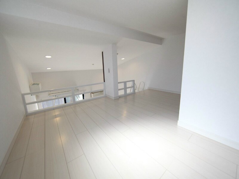 物件内観写真17　(ロフト5.7帖（収納としてもお部屋としても使えます）)