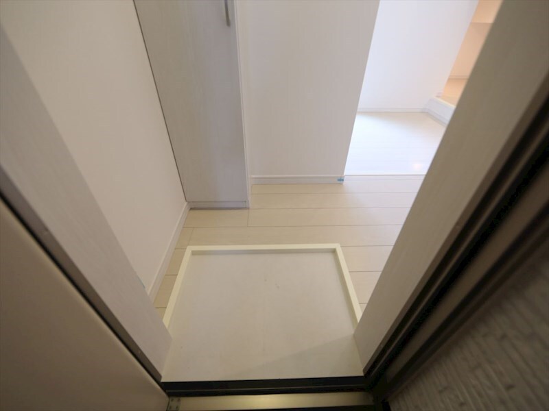 物件内観写真21　(玄関　シューズボックス付（収納充実してます）)