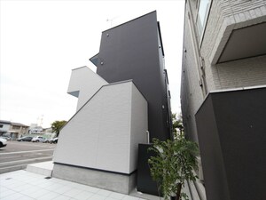 ロッカフォルテ外観写真