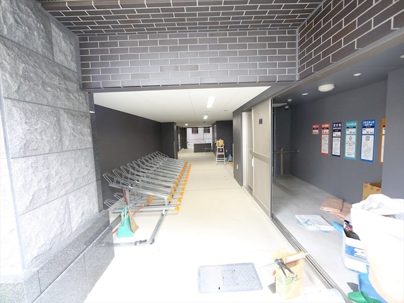 物件内観写真25　(屋根付き駐輪場付)