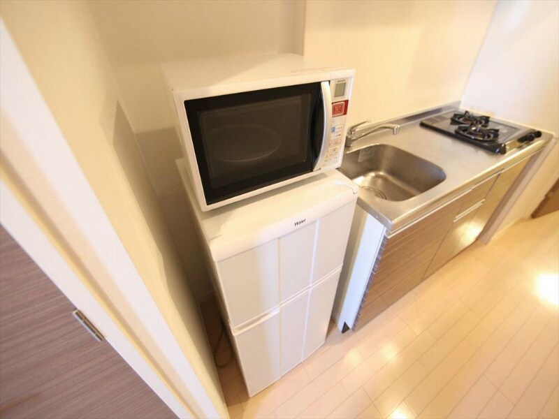 物件内観写真17　(システムキッチン（ガス2口コンロ付）)