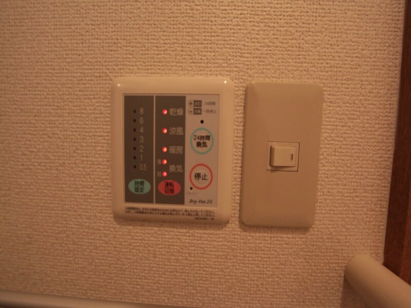 物件内観写真12　(浴室暖房乾燥機付)