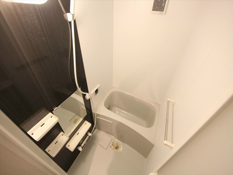 物件内観写真4　(追い焚き機能　オートバス機能付バスルーム)