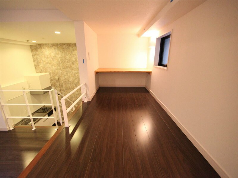 物件内観写真13　(ロフト3.2帖（収納としてもお部屋としても使えます）)