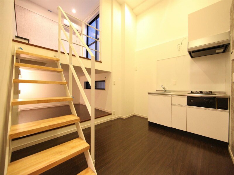 物件内観写真14　(ＤＫ5.9帖　アンダーロフト3.4帖　洋室3.4帖)