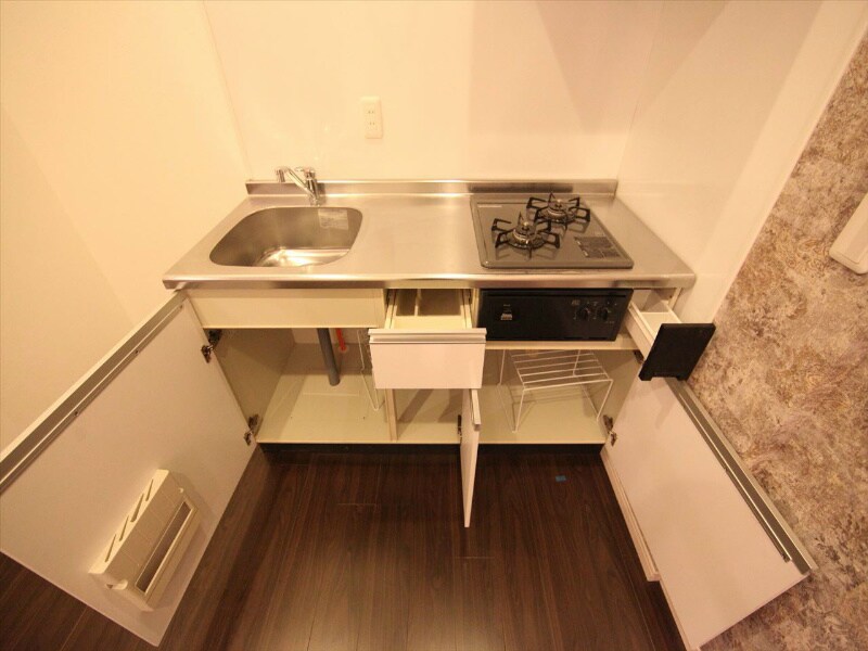 物件内観写真31　(システムキッチン（ガス2口）冷蔵庫・レンジ等ご用意できます)