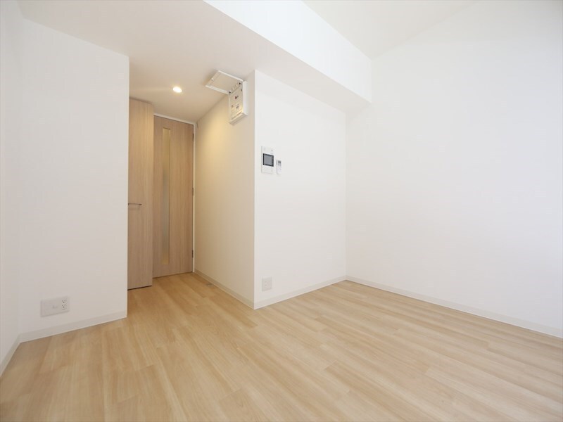 物件内観写真2　(洋室7.5帖　クローゼット付（収納充実してます）)