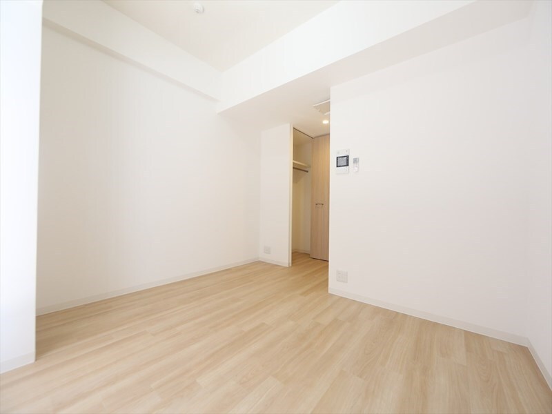 物件内観写真14　(洋室7.5帖　クローゼット付（収納充実してます）)