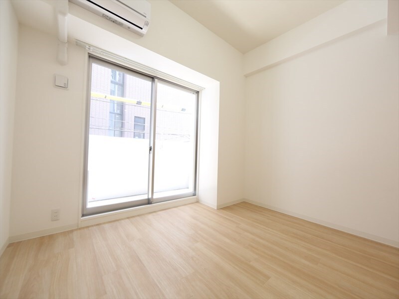 物件内観写真22　(洋室7.5帖　エアコン完備　南面バルコニー)