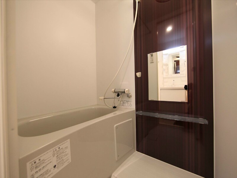 物件内観写真4　(浴室暖房乾燥機付　24時間換気機能付バスルーム　イメージ写真)