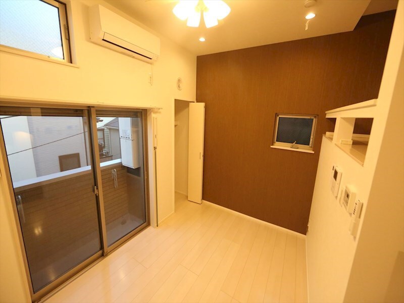 物件内観写真12　(洋室6帖　ロフト6帖（収納としても寝室としても使えます）)