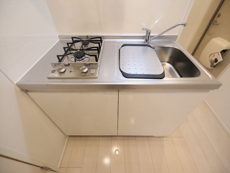 物件内観写真25　(システムキッチン（ガス2口コンロ付）)