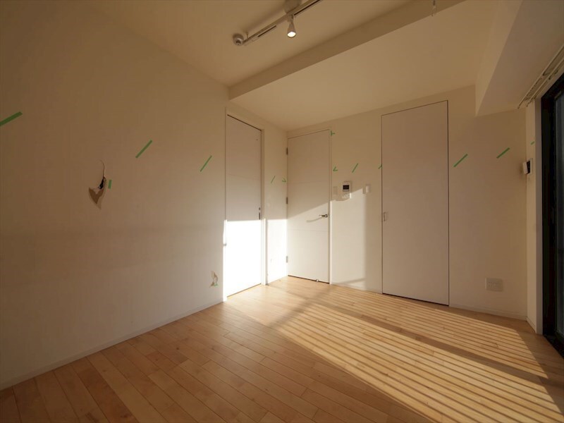 物件内観写真9　(洋室7.6帖　ウォークインクローゼット付（収納充実してます）)