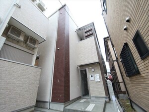 エルブダムール外観写真