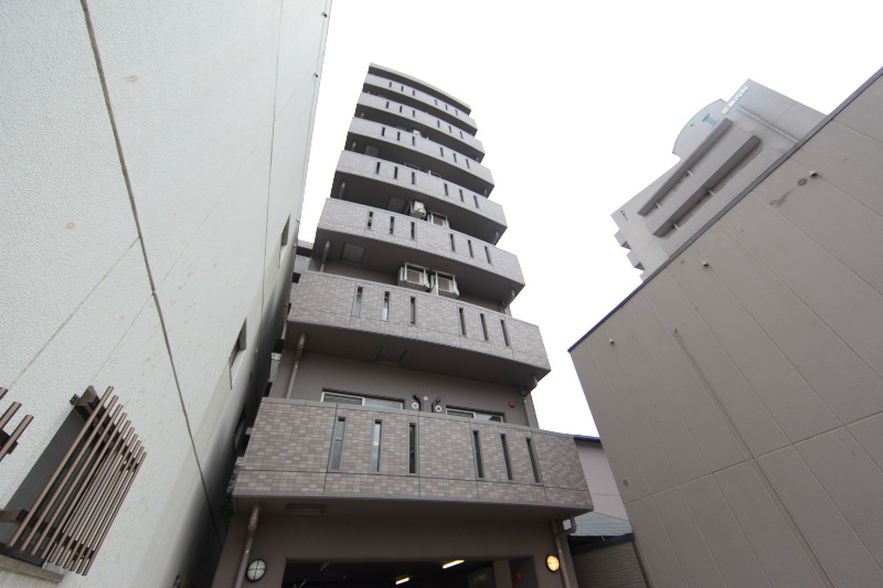 クラウザン徳川