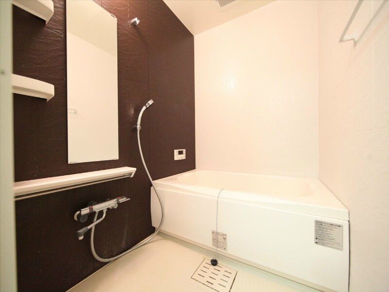 物件内観写真4　(追い焚き・オートバス機能付お風呂)