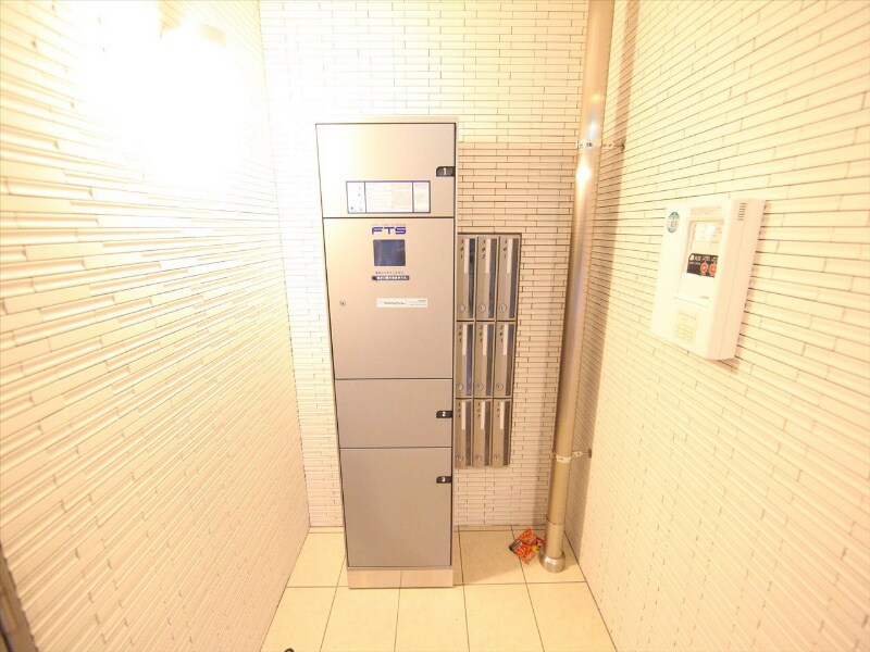 物件内観写真30　(宅配ＢＯＸ完備)