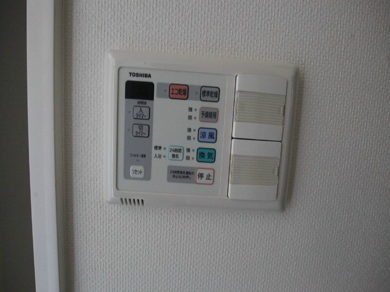 物件内観写真12　(浴室暖房乾燥機付き)