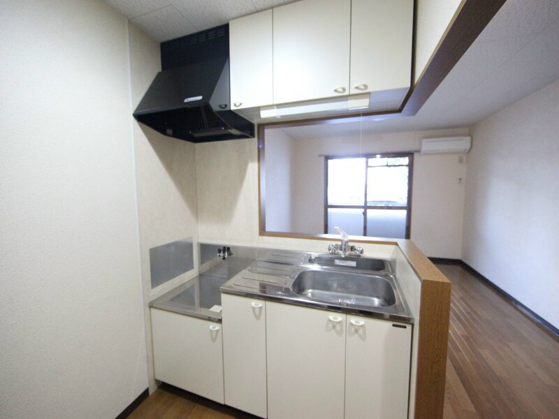 物件内観写真7　(カウンターキッチン（ガス2口コンロ設置可）)