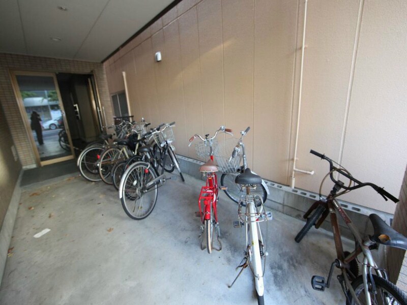 物件内観写真24　(駐輪場)