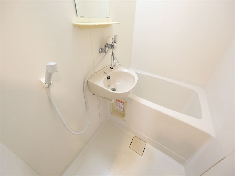 物件内観写真5　(バスルーム（お風呂トイレ別）)