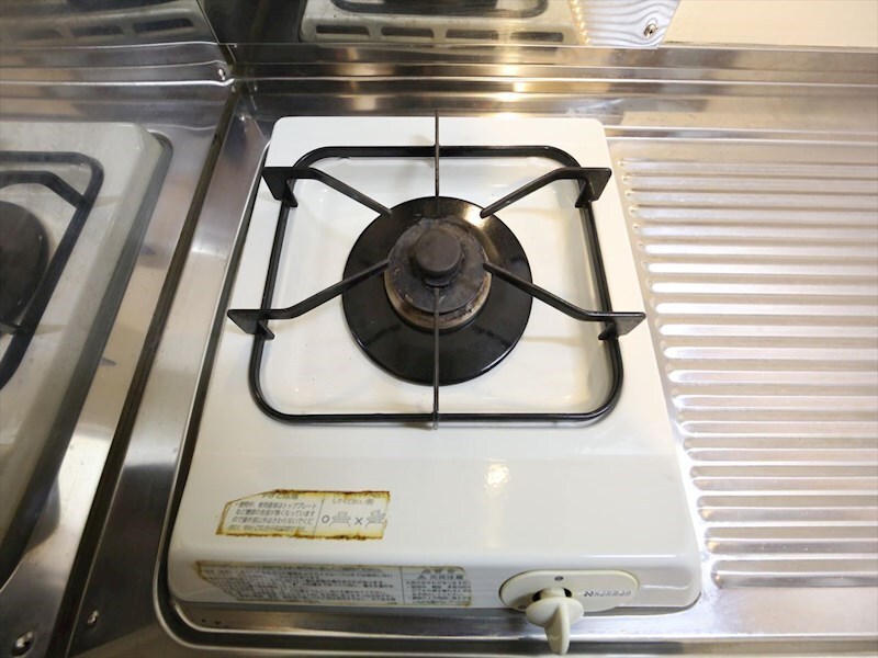 物件内観写真32　(キッチン（ガス1口コンロ付）ミニ冷蔵庫付　家電用意できます)