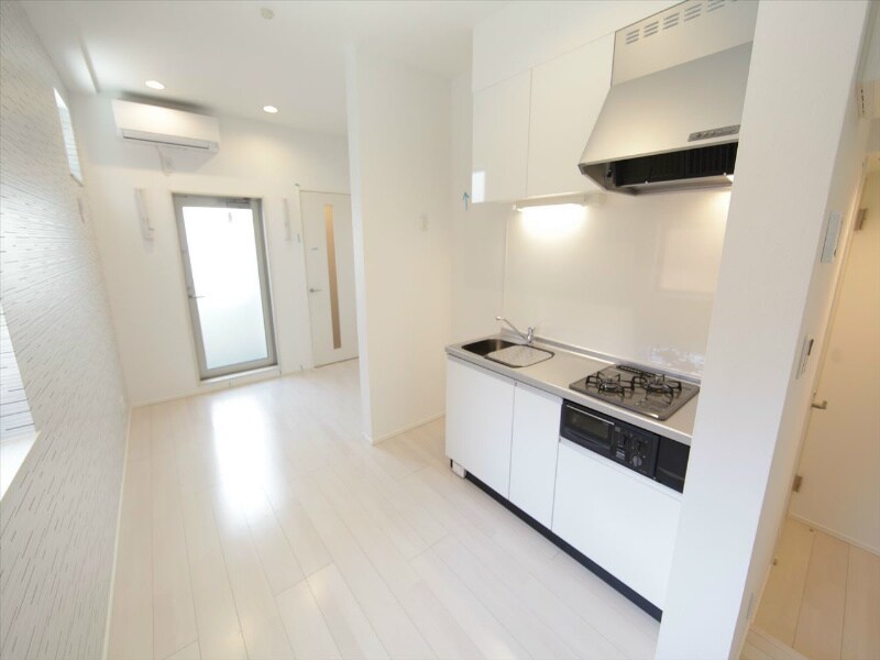 物件内観写真12　(ＬＤＫ9.6帖　洋室4帖　ロフト4.5帖　エアコン付)