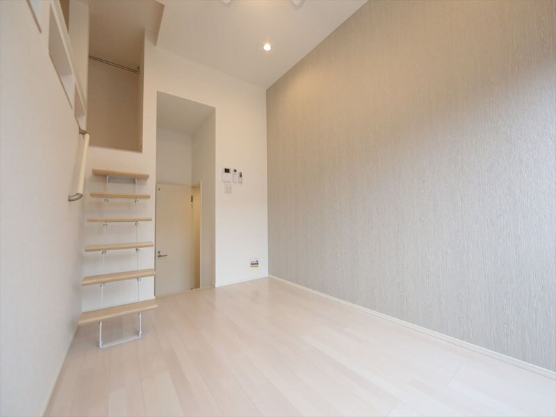 物件内観写真15　(洋室6帖　ロフト6.3帖（収納にも寝室にも使えます）)