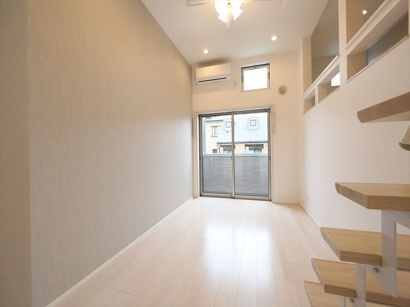 物件内観写真28　(洋室6帖　ロフト6.3帖（収納にも寝室にも使えます）)