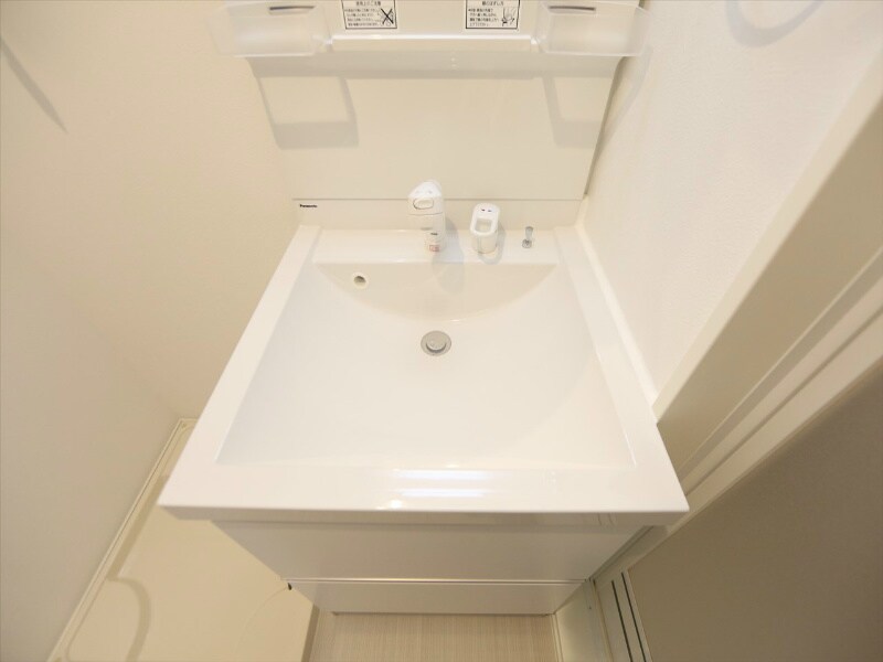 物件内観写真27　(脱衣所　独立洗面台付（シャンプードレッサー付）イメージ写真)