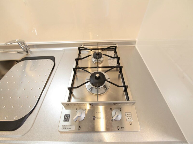 物件内観写真28　(システムキッチン（ガス2口コンロ付）　イメージ写真)