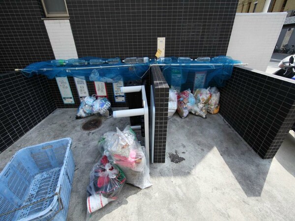 その他(敷地内ゴミ捨て場)