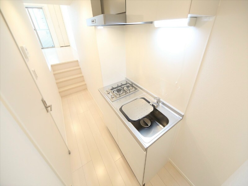 物件内観写真7　(システムキッチン（ガス2口コンロ付）　同仕様写真)