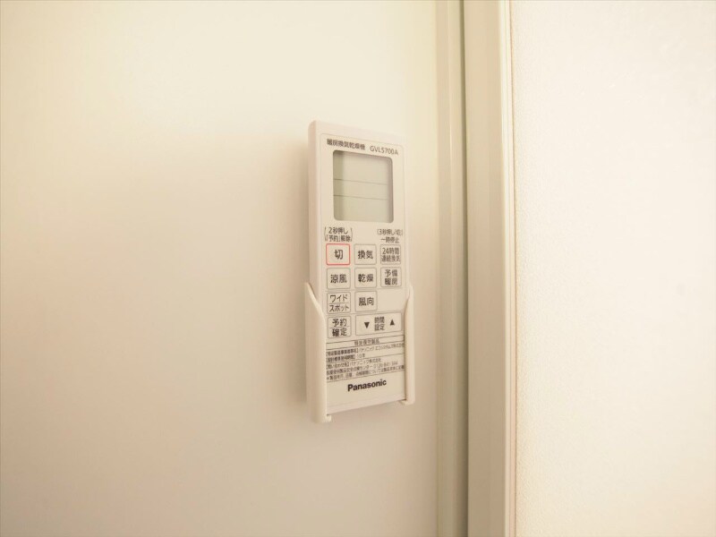 物件内観写真11　(浴室暖房乾燥機付き)