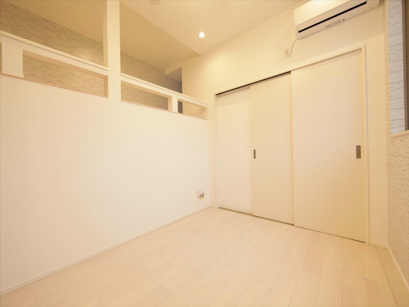 物件内観写真27　(ＬＤＫ8帖　洋室3.8帖　ロフト4.6帖（収納にも使えます）)