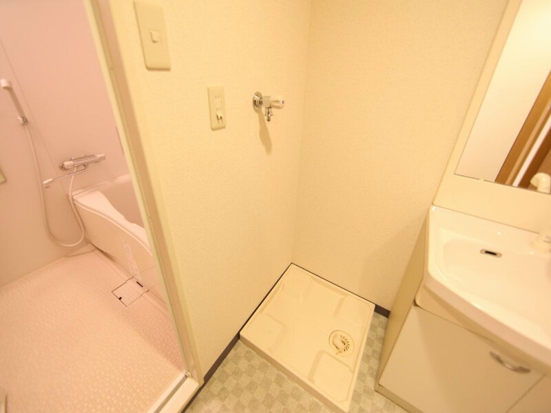 物件内観写真16　(室内洗濯機置き場)