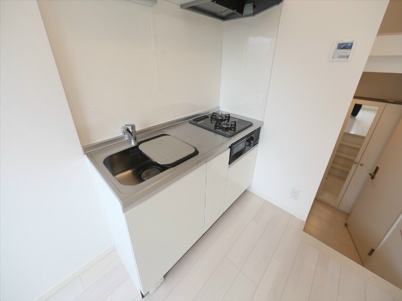 物件内観写真7　(システムキッチン（ガス2口コンログリル付）　イメージ写真)