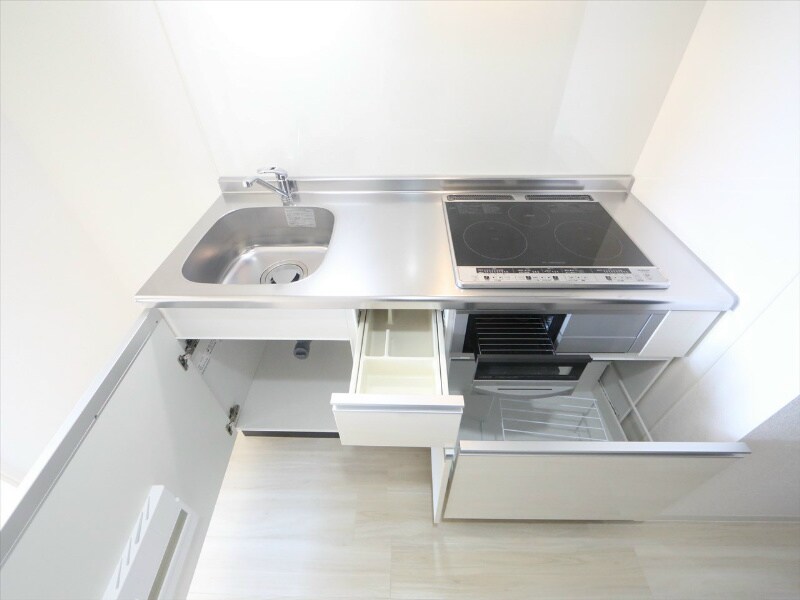 物件内観写真15　(システムキッチン（ＩＨ3口コンログリル付）)