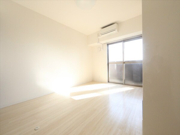 その他部屋・スペース(洋室8.8帖　エアコン完備　南面バルコニー)