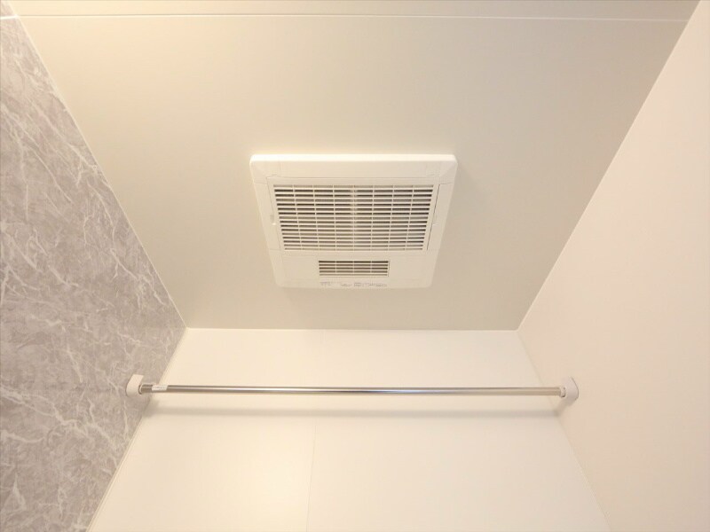 物件内観写真23　(浴室暖房乾燥機付き)