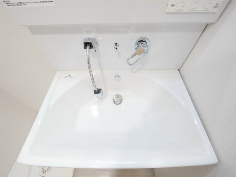 物件内観写真25　(独立洗面台（シャンプードレッサー付）)