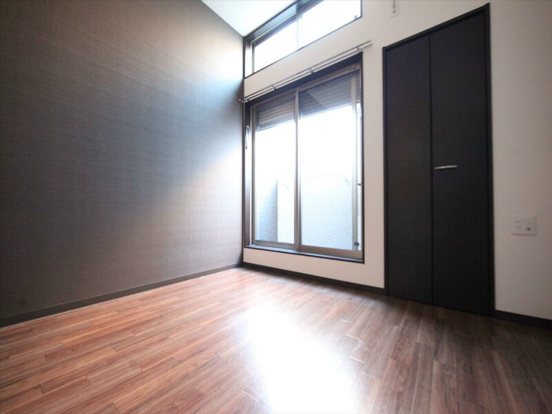 物件内観写真26　(洋室5.9帖　ロフト5.8帖（収納にも寝室にも使えます）)